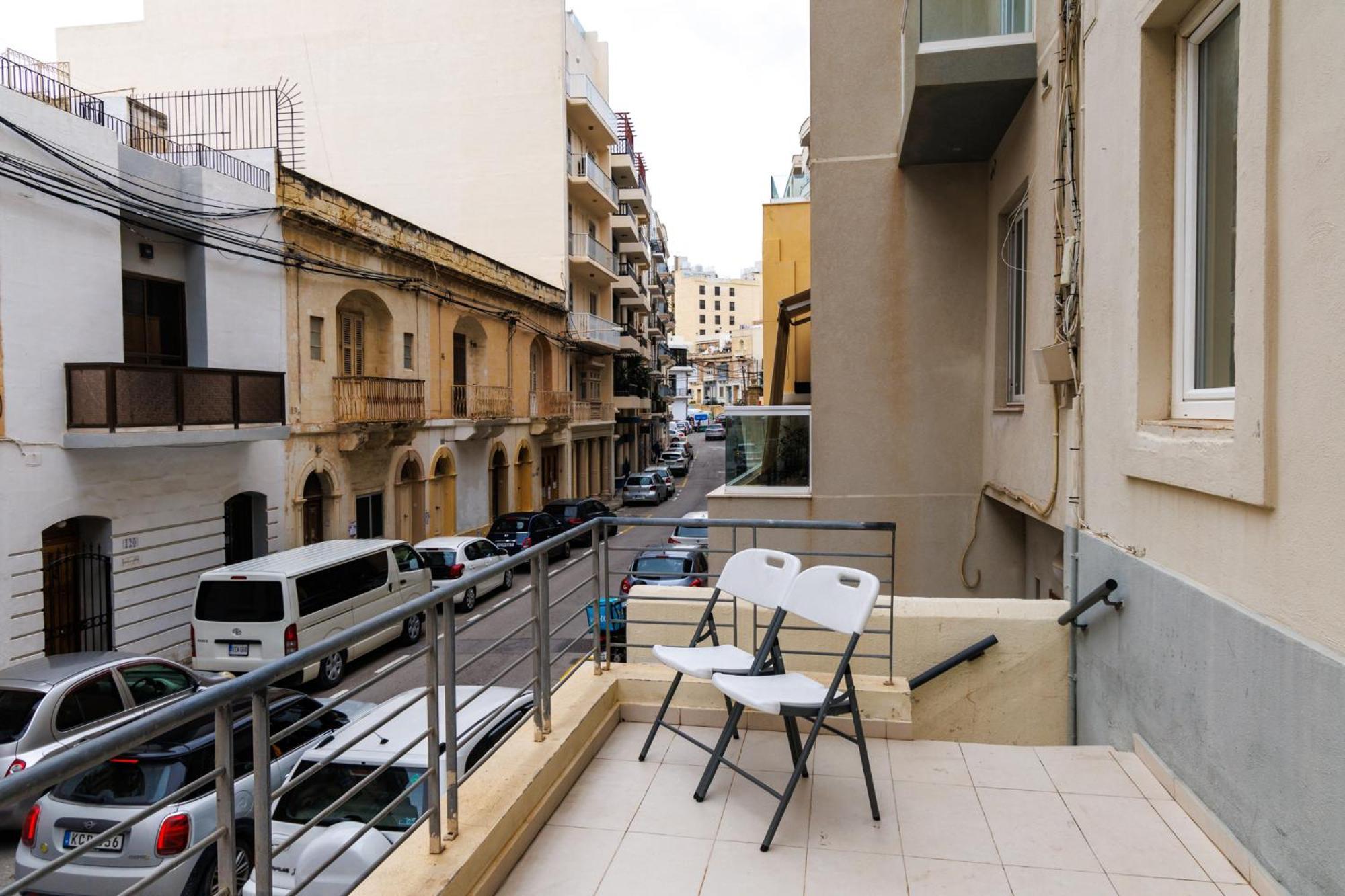 Stylish St.Julians 2 Bedroom Apartment For Rent In The City Centre With Terrace Saint Julian's Luaran gambar